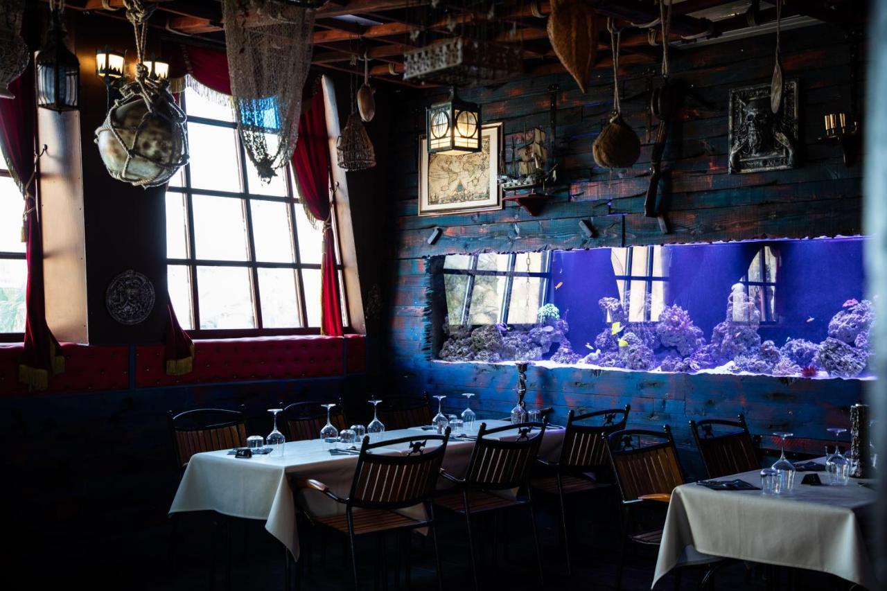 Hotel Pirates World Agde Extérieur photo